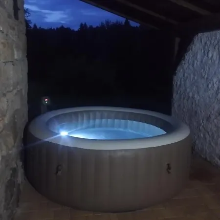 Lukatera בקתה Lučany nad Nisou